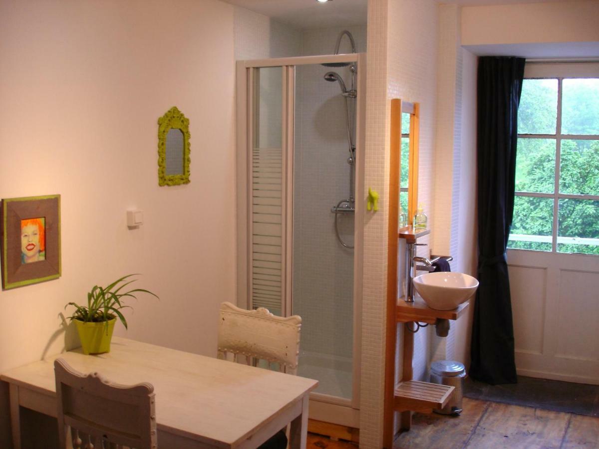 Les Deux Velos Chambres D'Hotes-Table D'Hotes Biert المظهر الخارجي الصورة